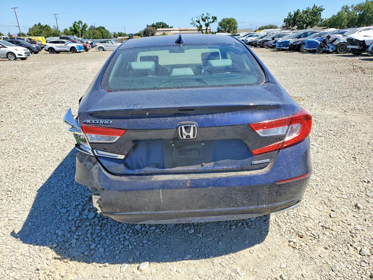 2019 Honda Accord Hybrid - Image 6