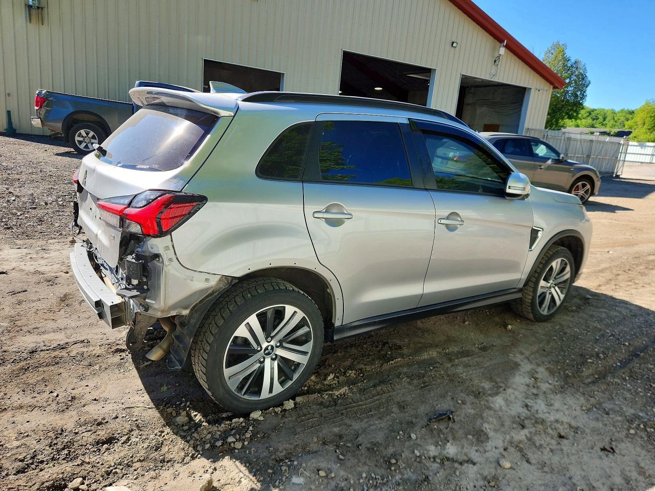 2023 Mitsubishi Outlander Sport Gt - Фото 3