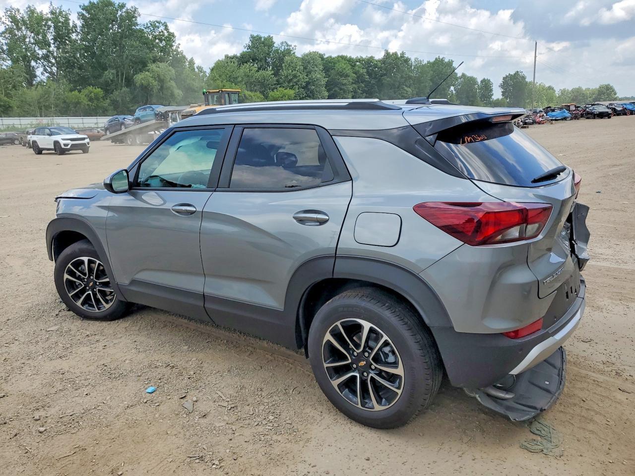 2025 Chevrolet Trailblazer Lt - Фото 2