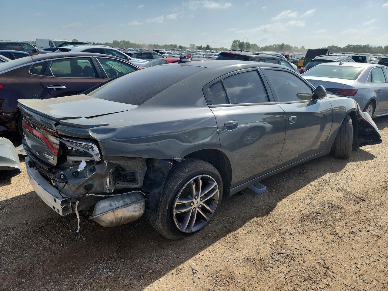 2019 Dodge Charger Sxt - Фото 3