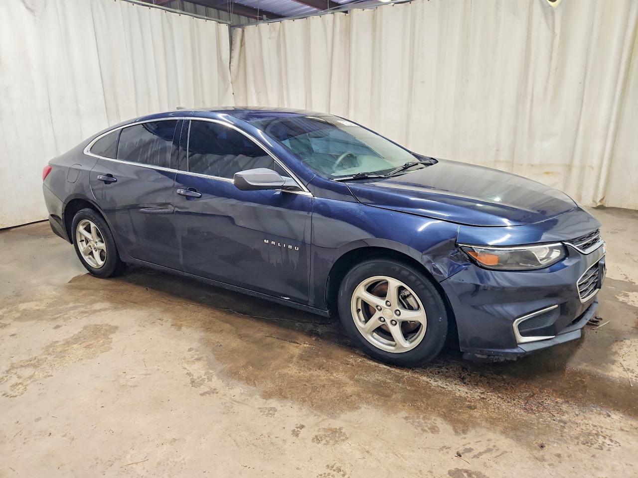 2017 Chevrolet Malibu Ls - Image 4