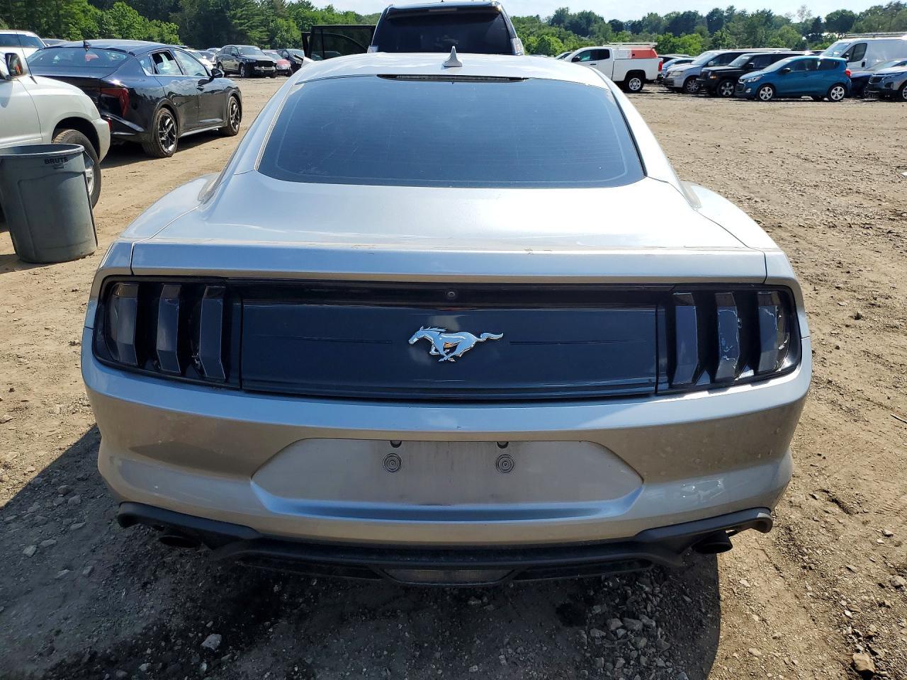 2020 Ford Mustang - Image 6