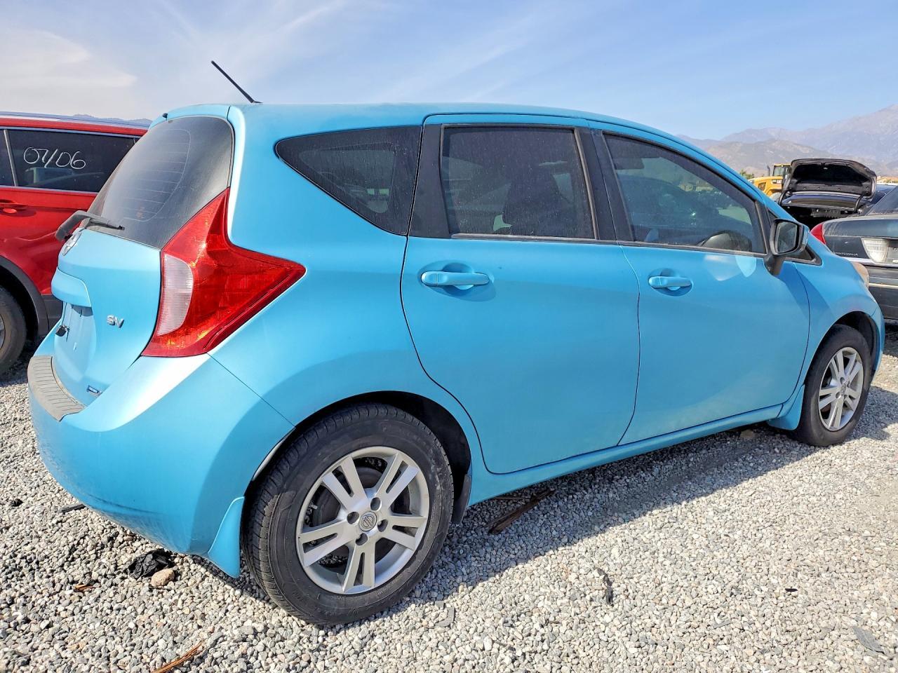 2015 Nissan Versa Note Sv - Image 3