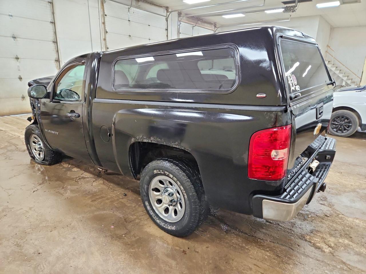 2010 Chevrolet Silverado C1500 - Image 2