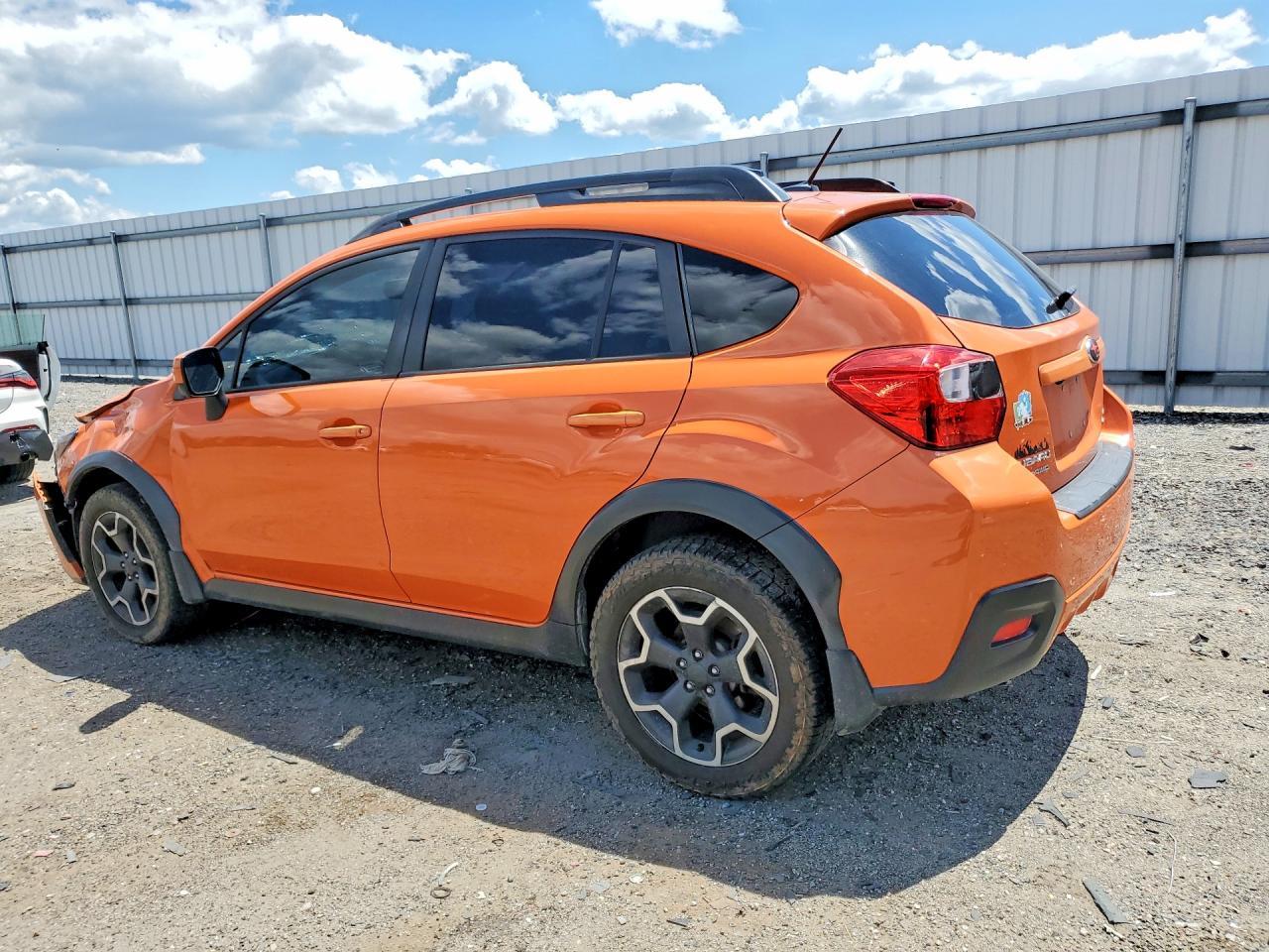 2014 Subaru Xv Crosstrek 2.0 Premium - Image 2