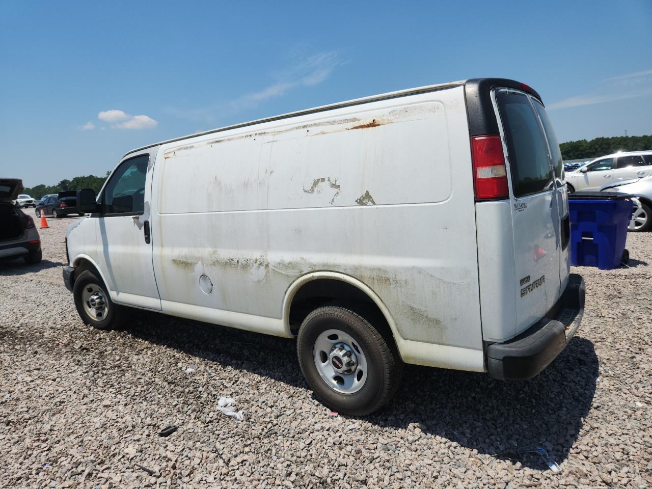 2010 GMC Savana G2500 - Фото 2