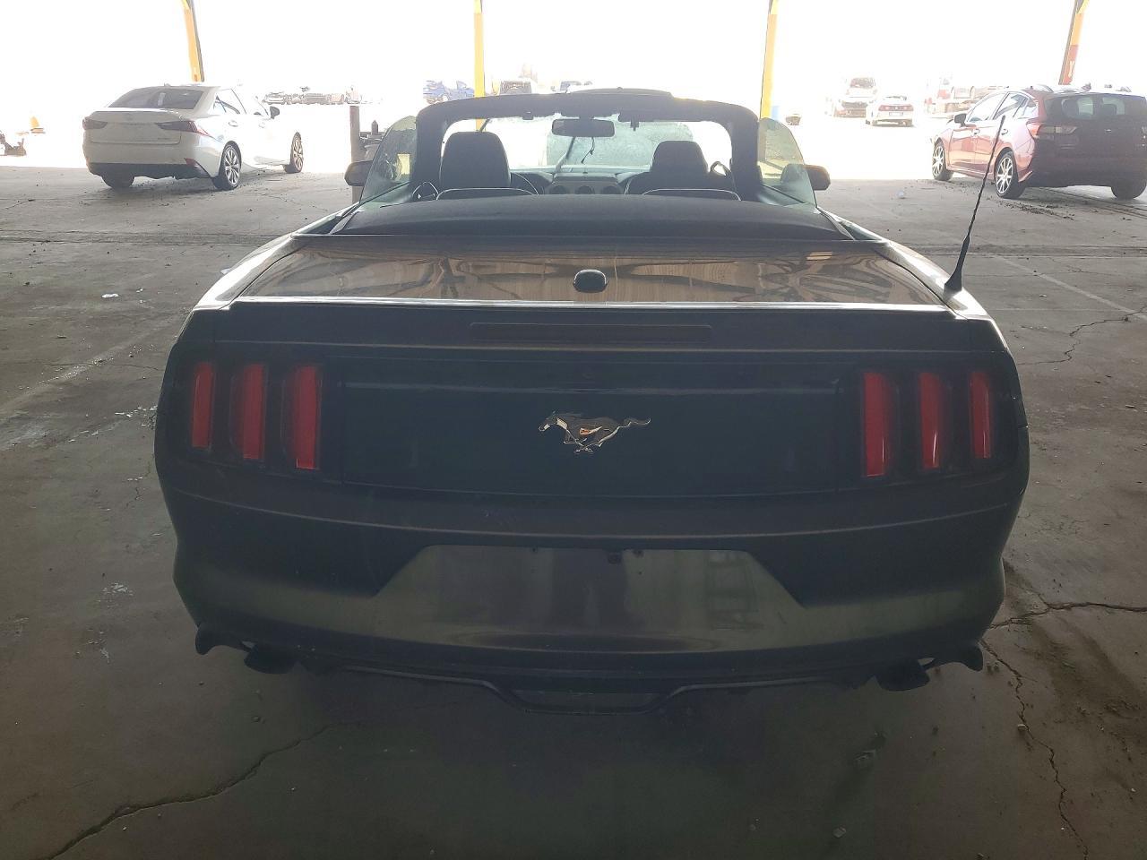 2016 Ford Mustang - Image 6