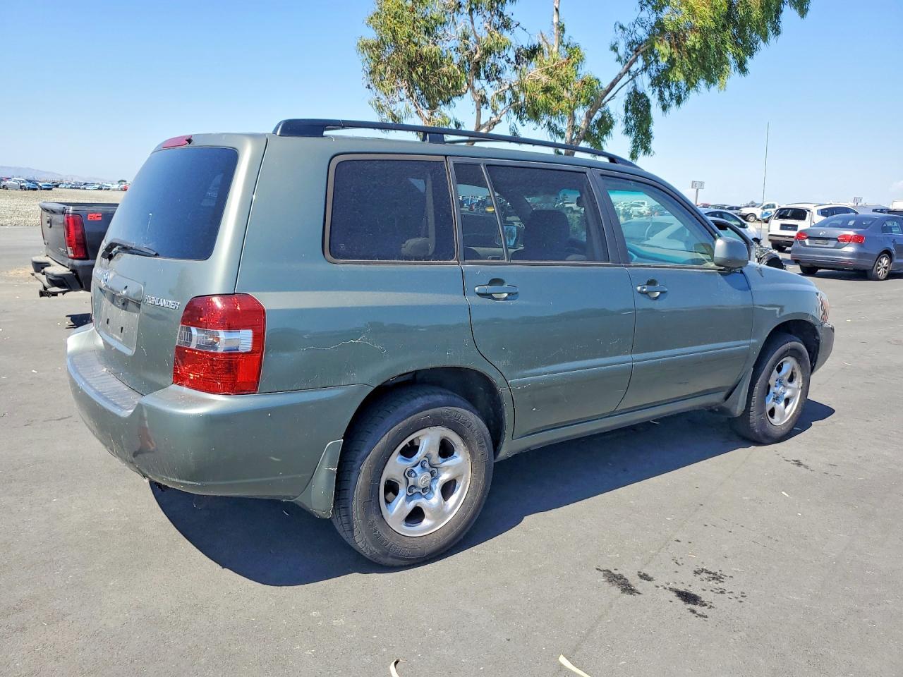 2005 Toyota Highlander Base - Фото 3