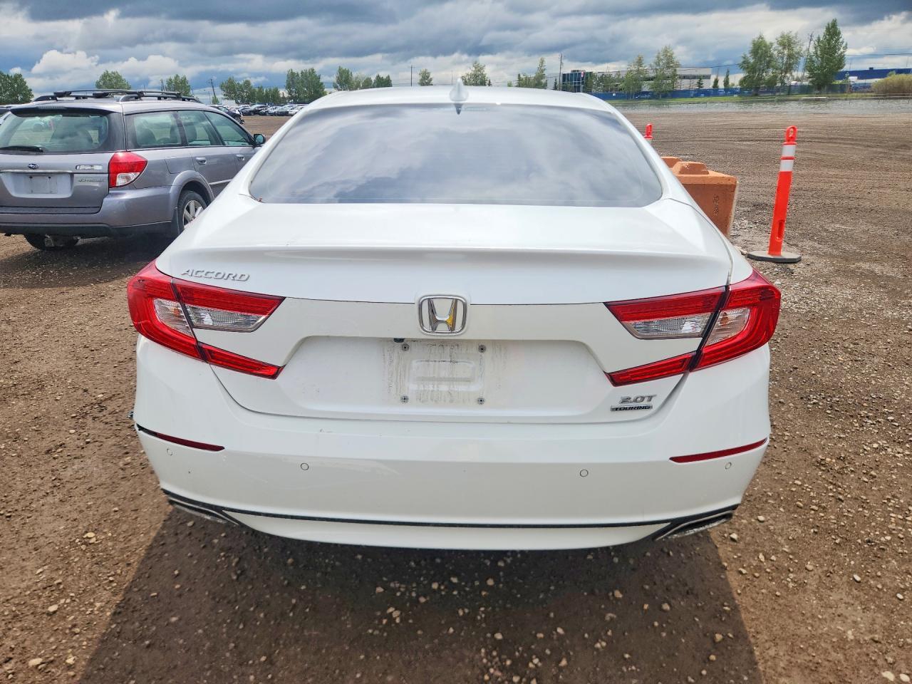 2018 Honda Accord Touring - Image 6