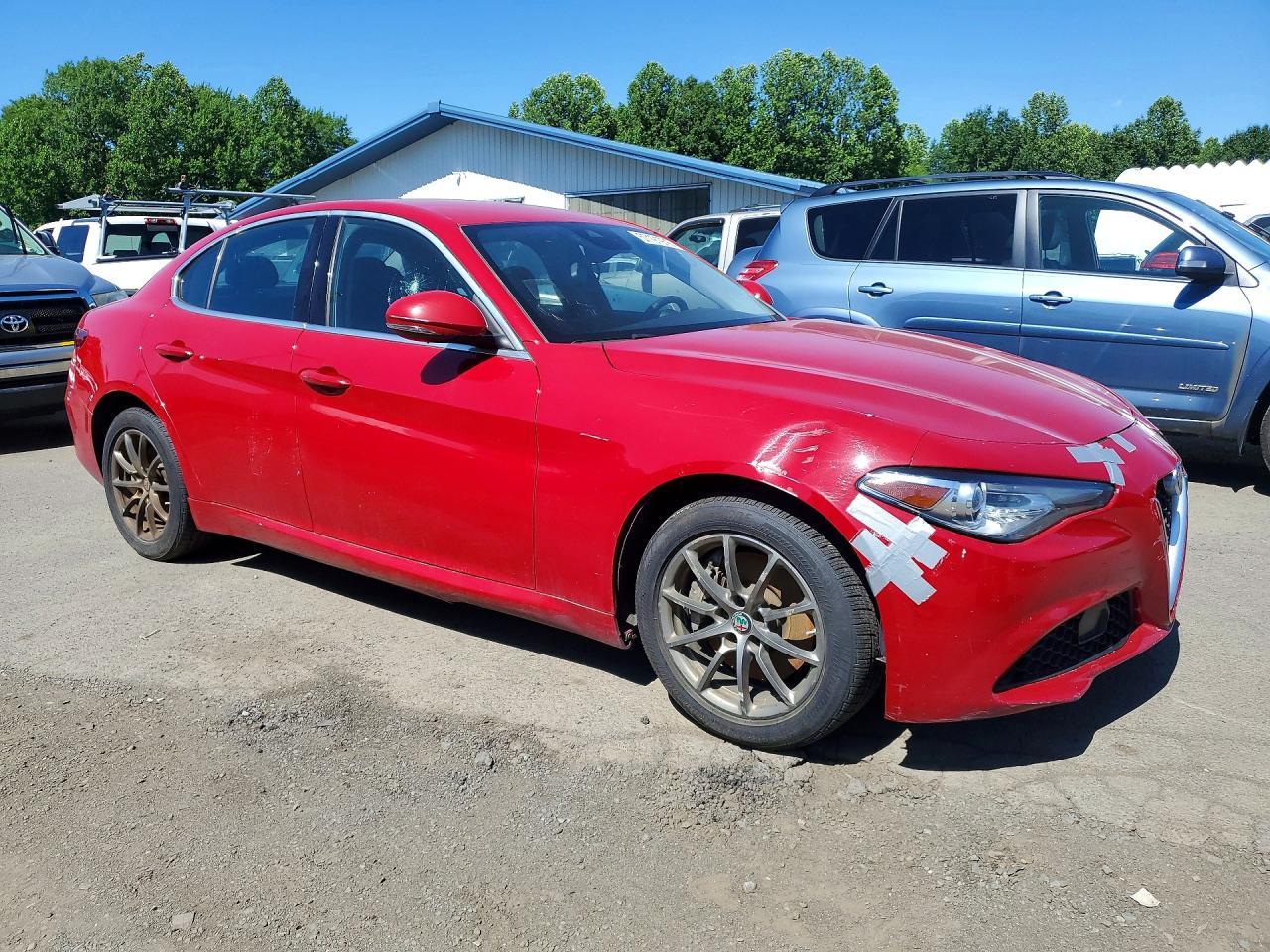 2020 Alfa Romeo Giulia - Image 4