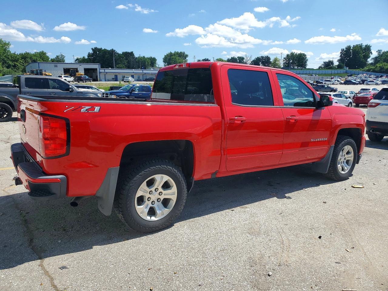2018 Chevrolet Silverado K1500 Lt - Image 3