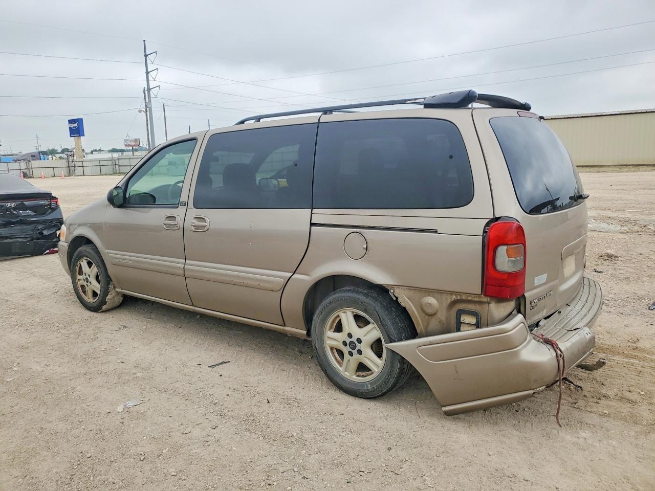 2004 Chevrolet Venture Luxury - Image 2