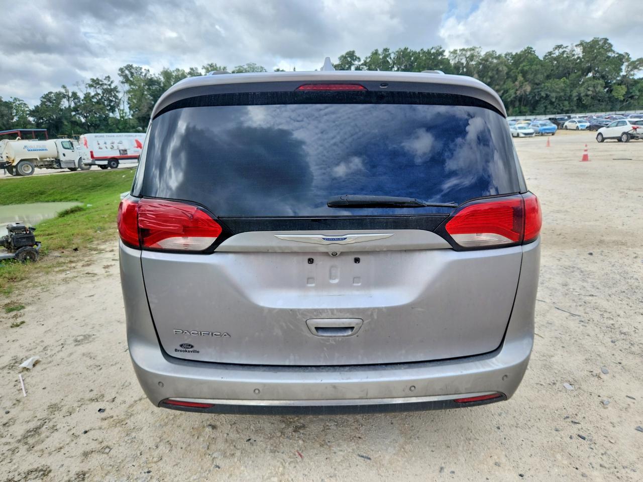 2018 Chrysler Pacifica Touring L - Фото 6