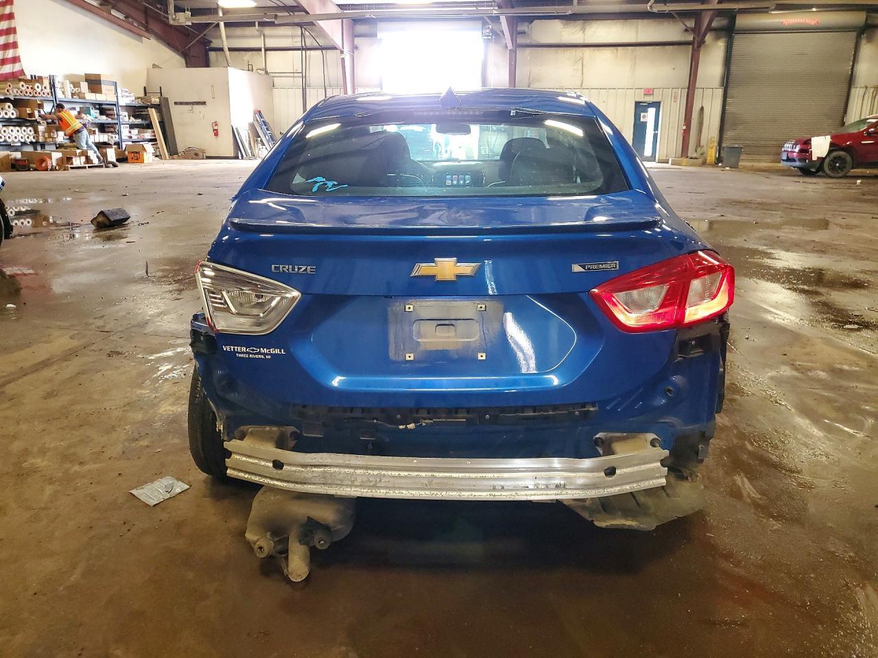 2016 Chevrolet Cruze Premier - Фото 6