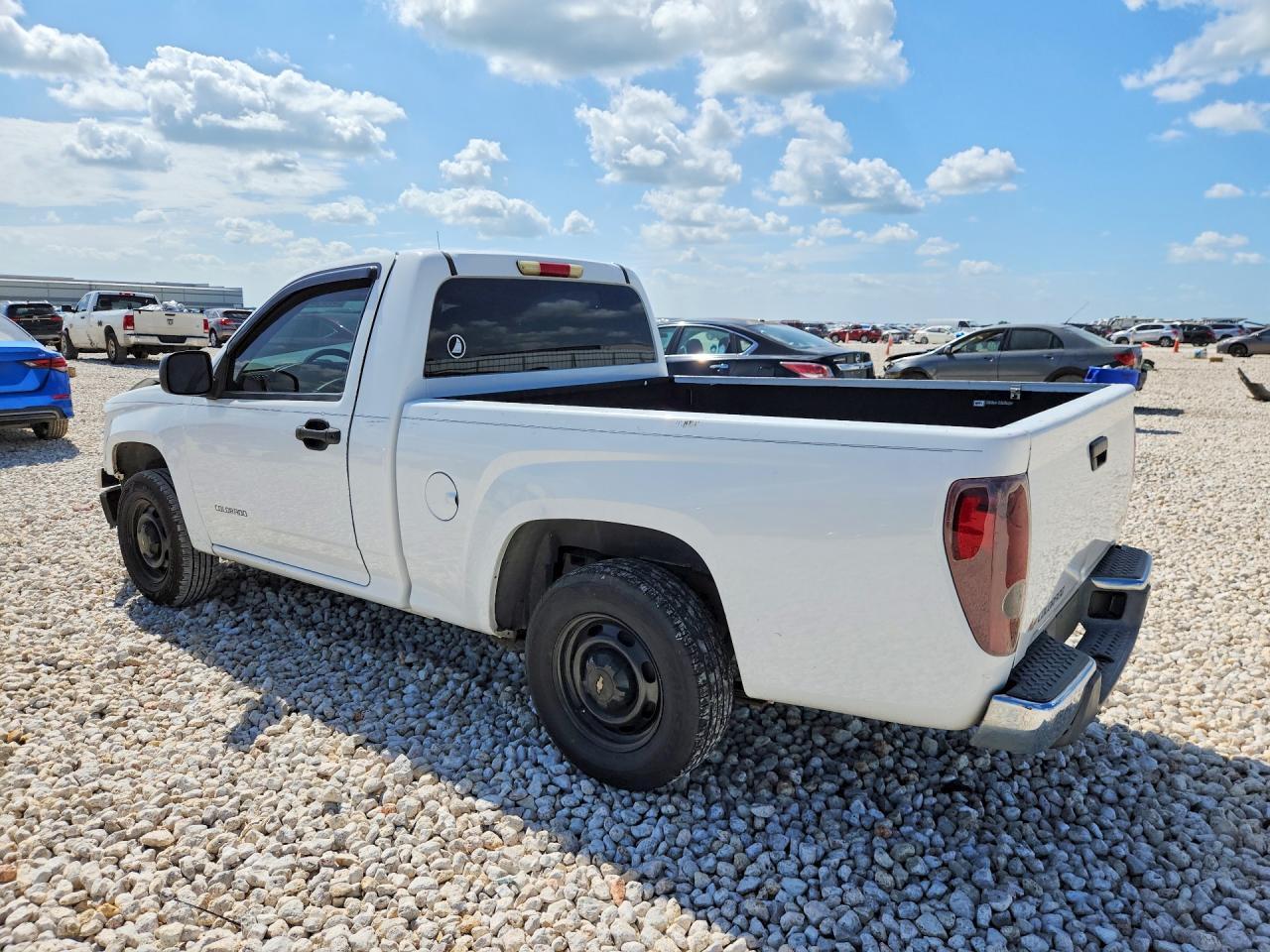 2004 Chevrolet Colorado - Image 2