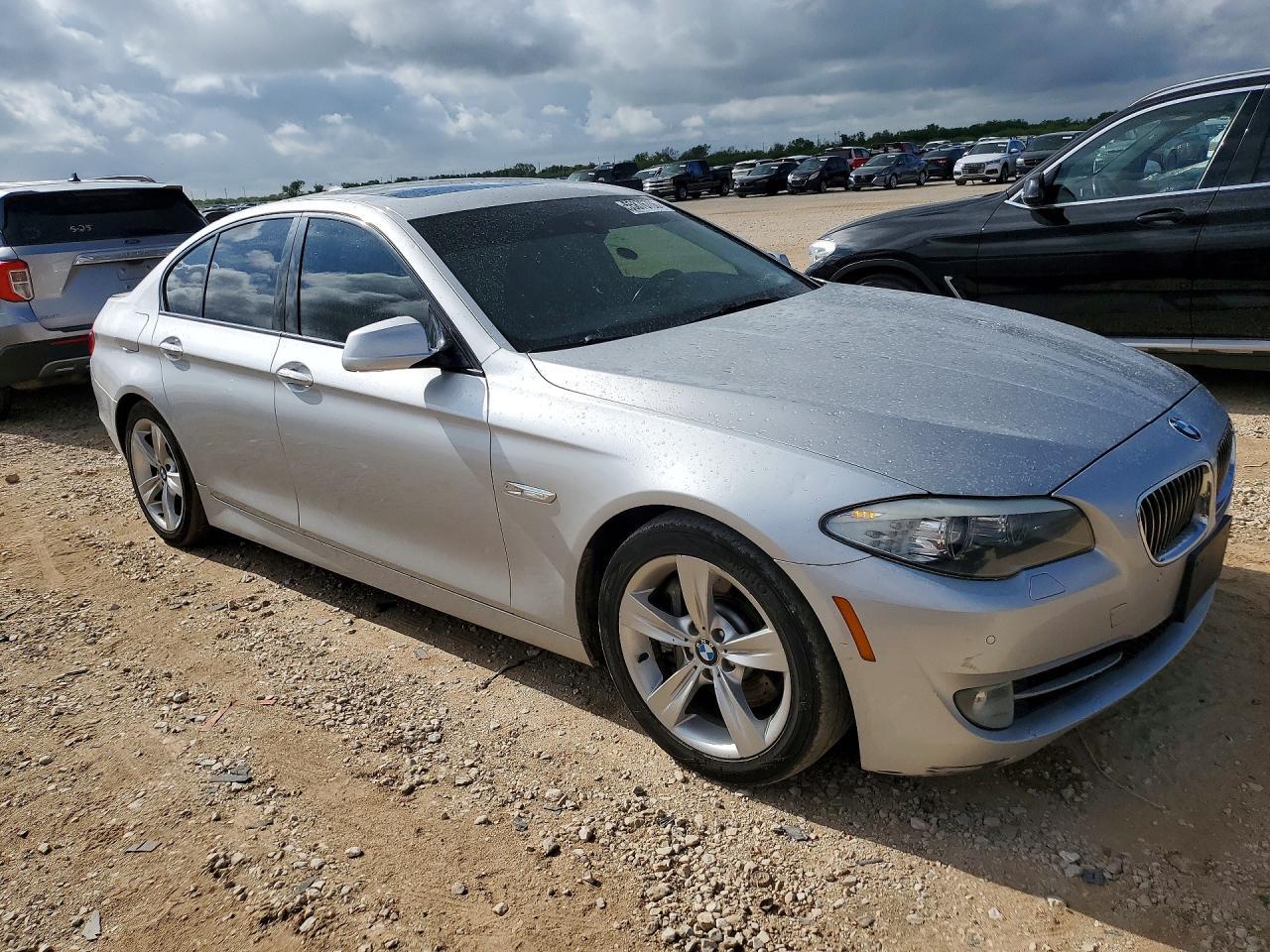 2011 BMW 535 I - Фото 4
