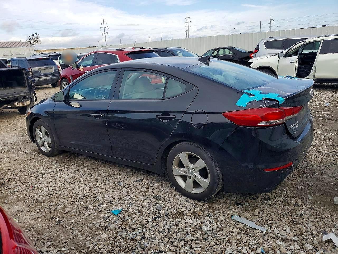 2017 Hyundai Elantra Se - Фото 2
