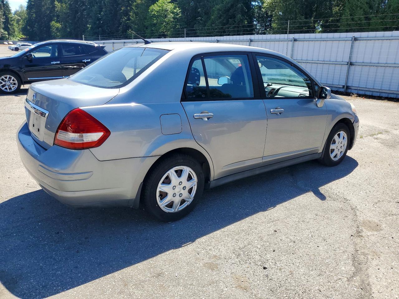 2011 Nissan Versa 1.8 S - Фото 3
