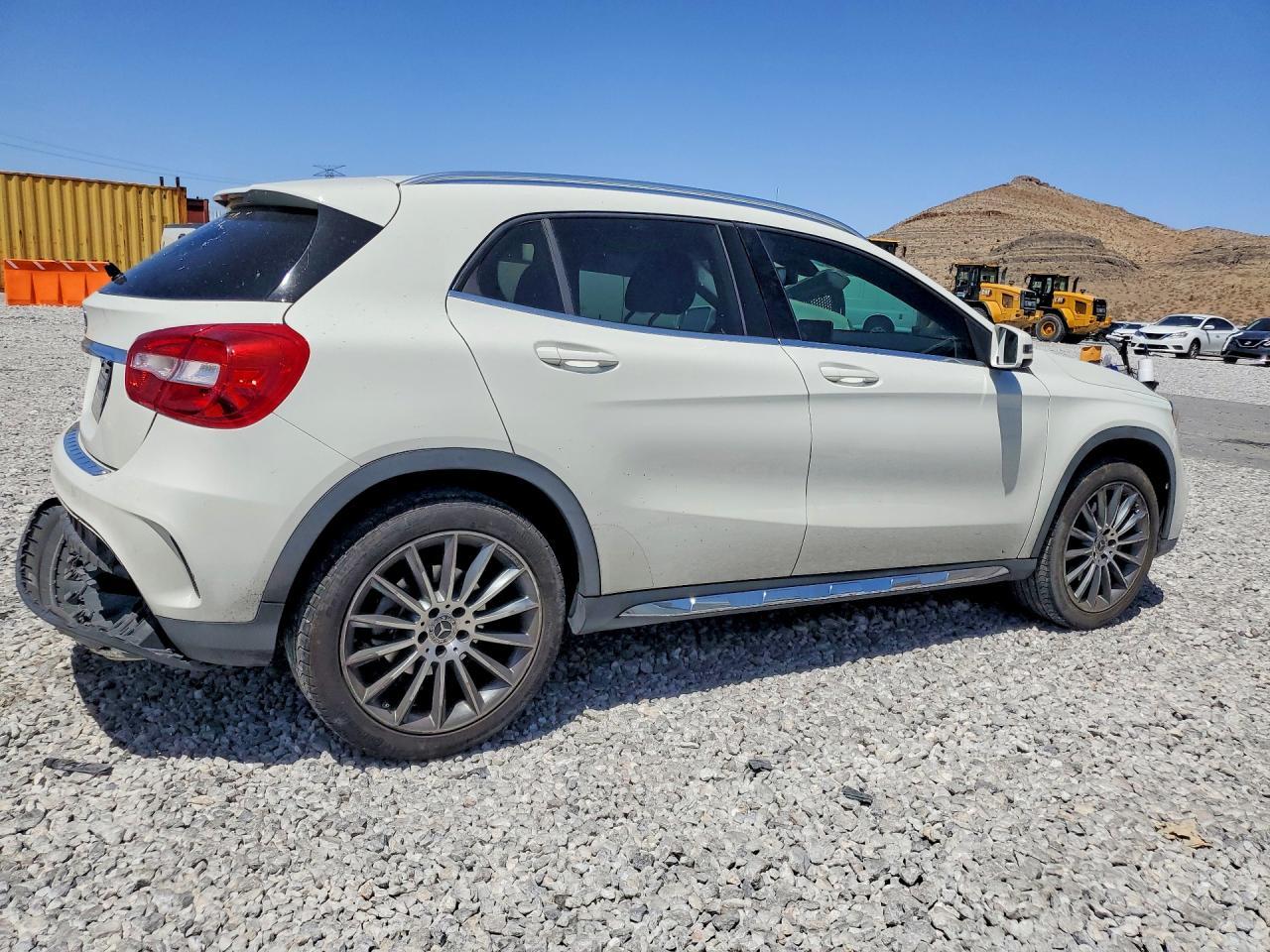 2018 Mercedes-Benz Gla 250 - Image 3