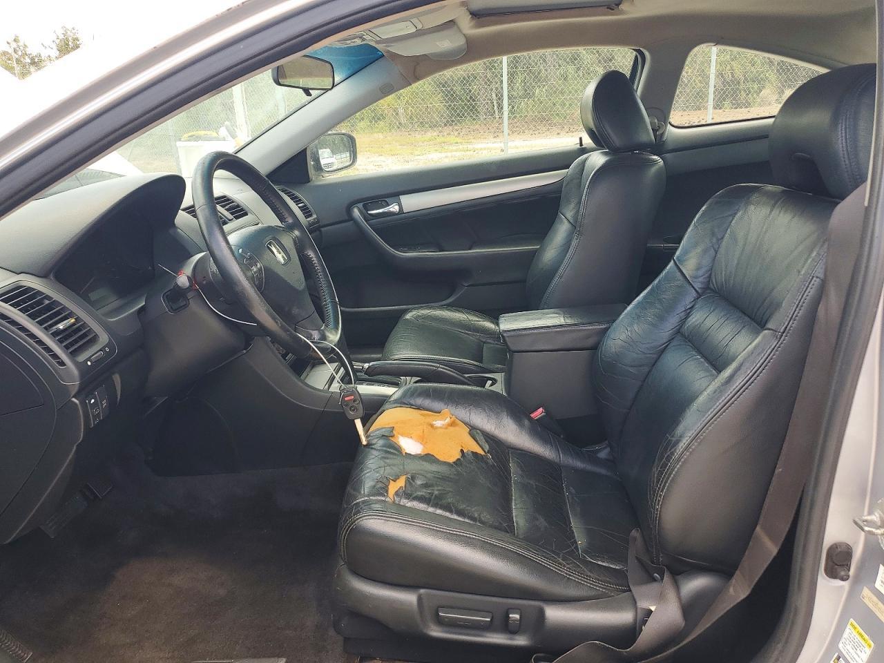 2004 Honda Accord - Image 7