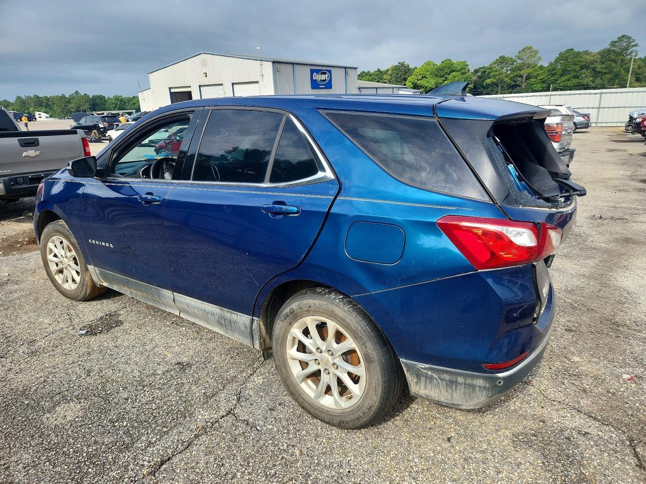 2019 Chevrolet Equinox Lt - Image 2