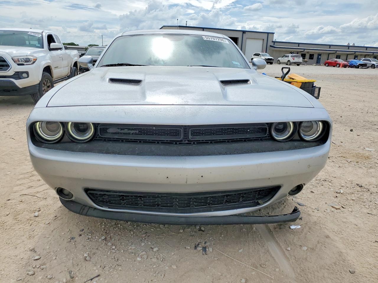 2021 Dodge Challenger Sxt - Фото 5