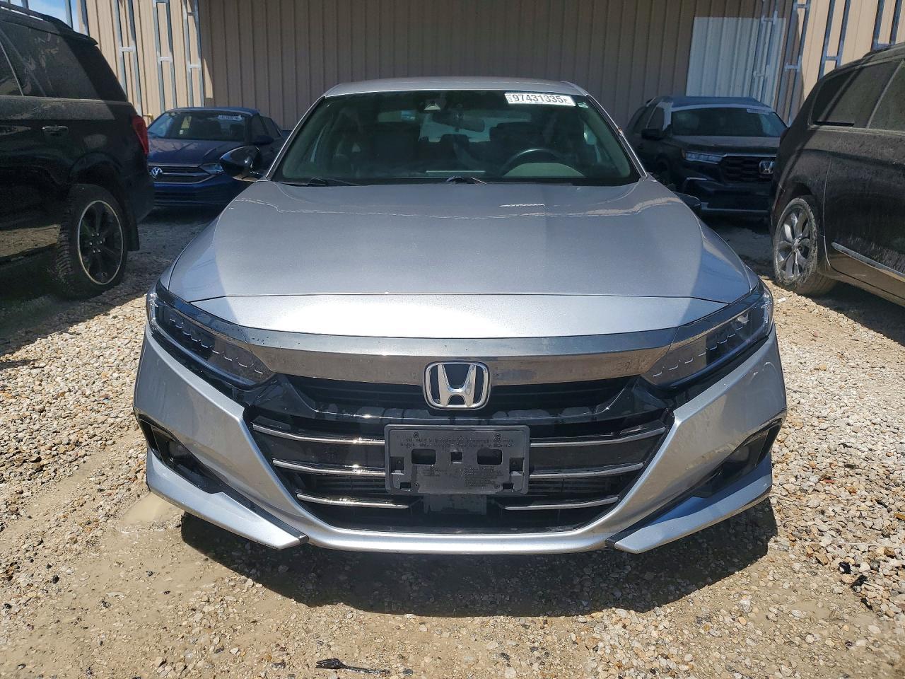 2022 Honda Accord Sport - Image 5