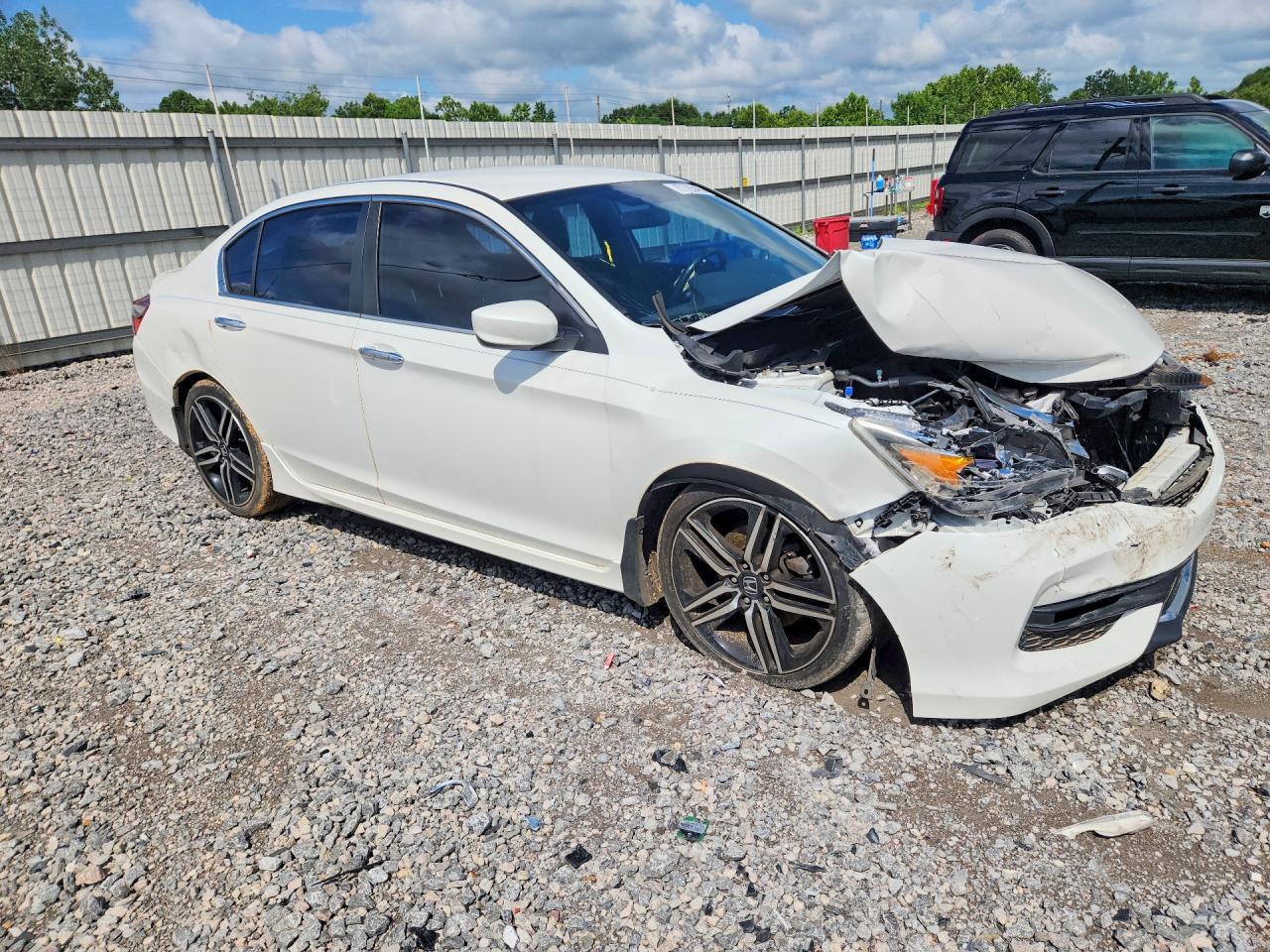 2017 Honda Accord Sport Special Edition - Image 4