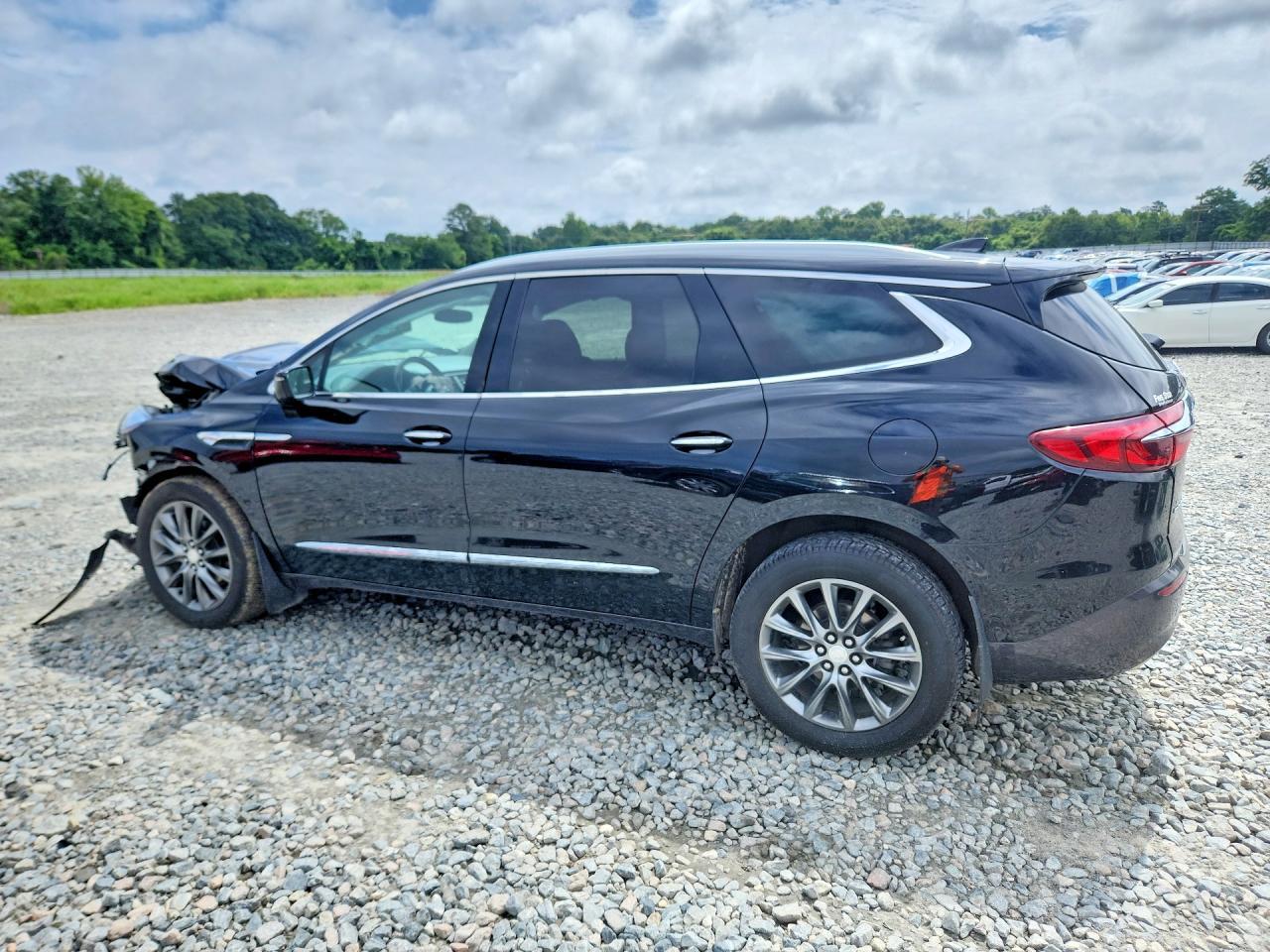 2021 Buick Enclave Essence - Фото 2