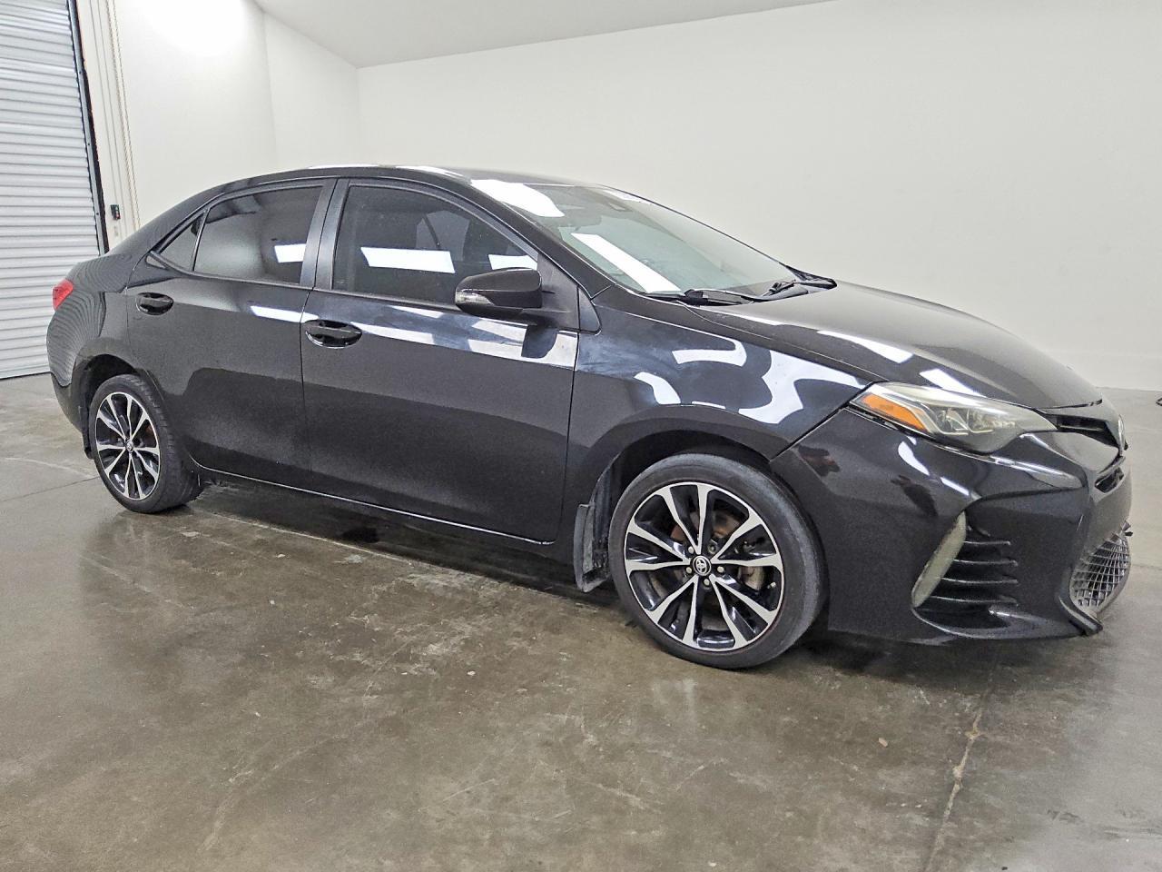 2019 Toyota Corolla Se - Фото 4