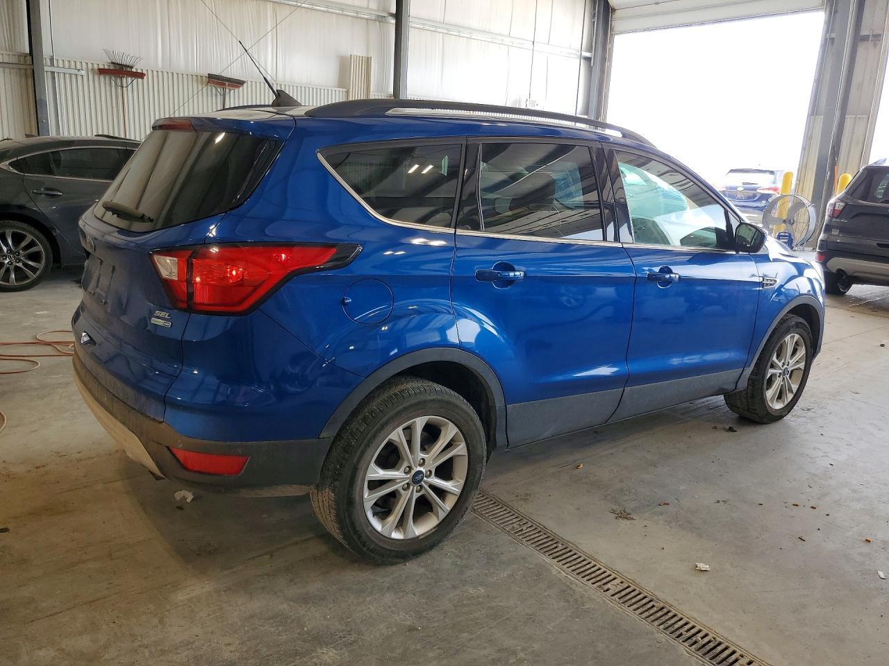 2019 Ford Escape Sel - Фото 3