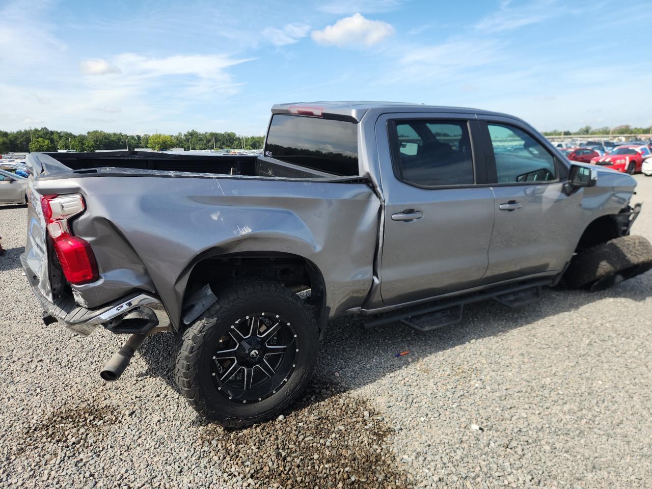 2020 Chevrolet Silverado K1500 Lt - Image 3