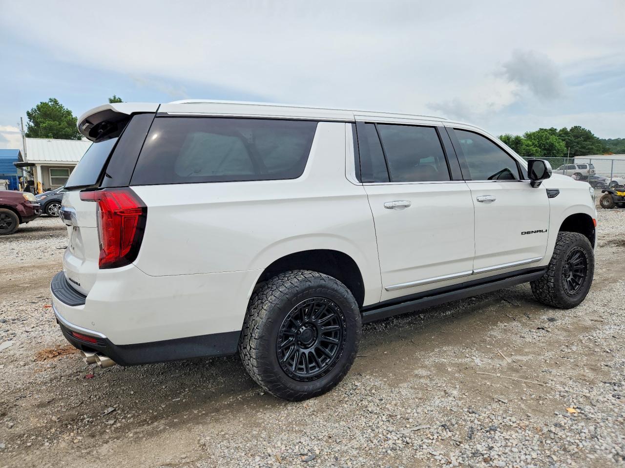 2021 GMC Yukon Xl Denali - Фото 3