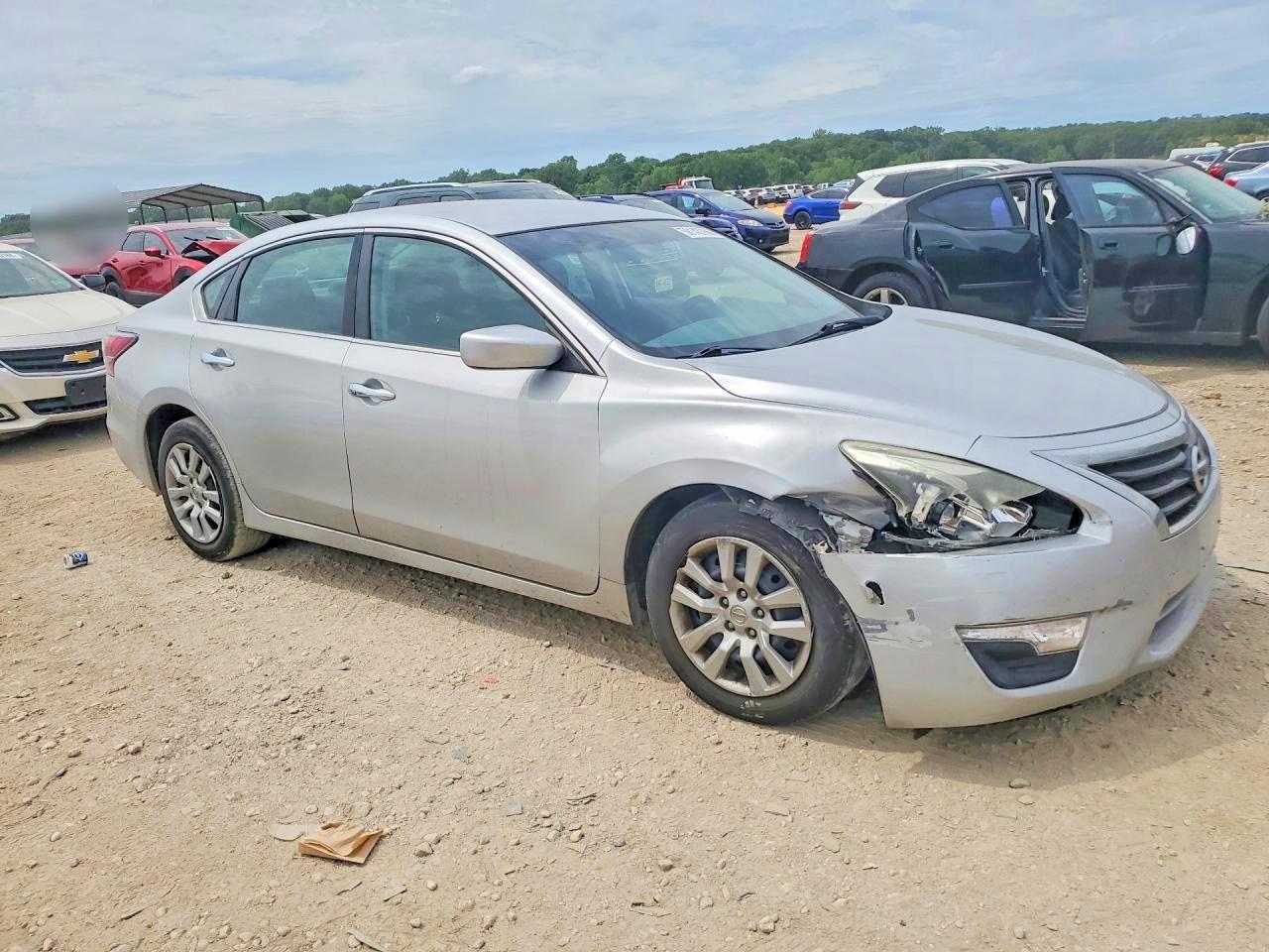2014 Nissan Altima 2.5 S - Фото 4