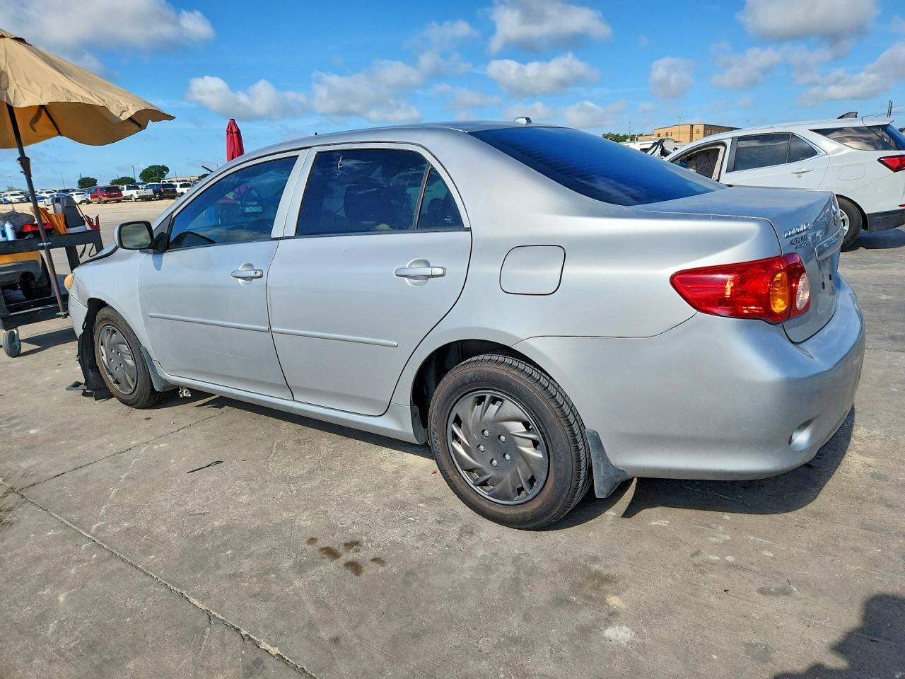 2010 Toyota Corolla Le - Фото 2