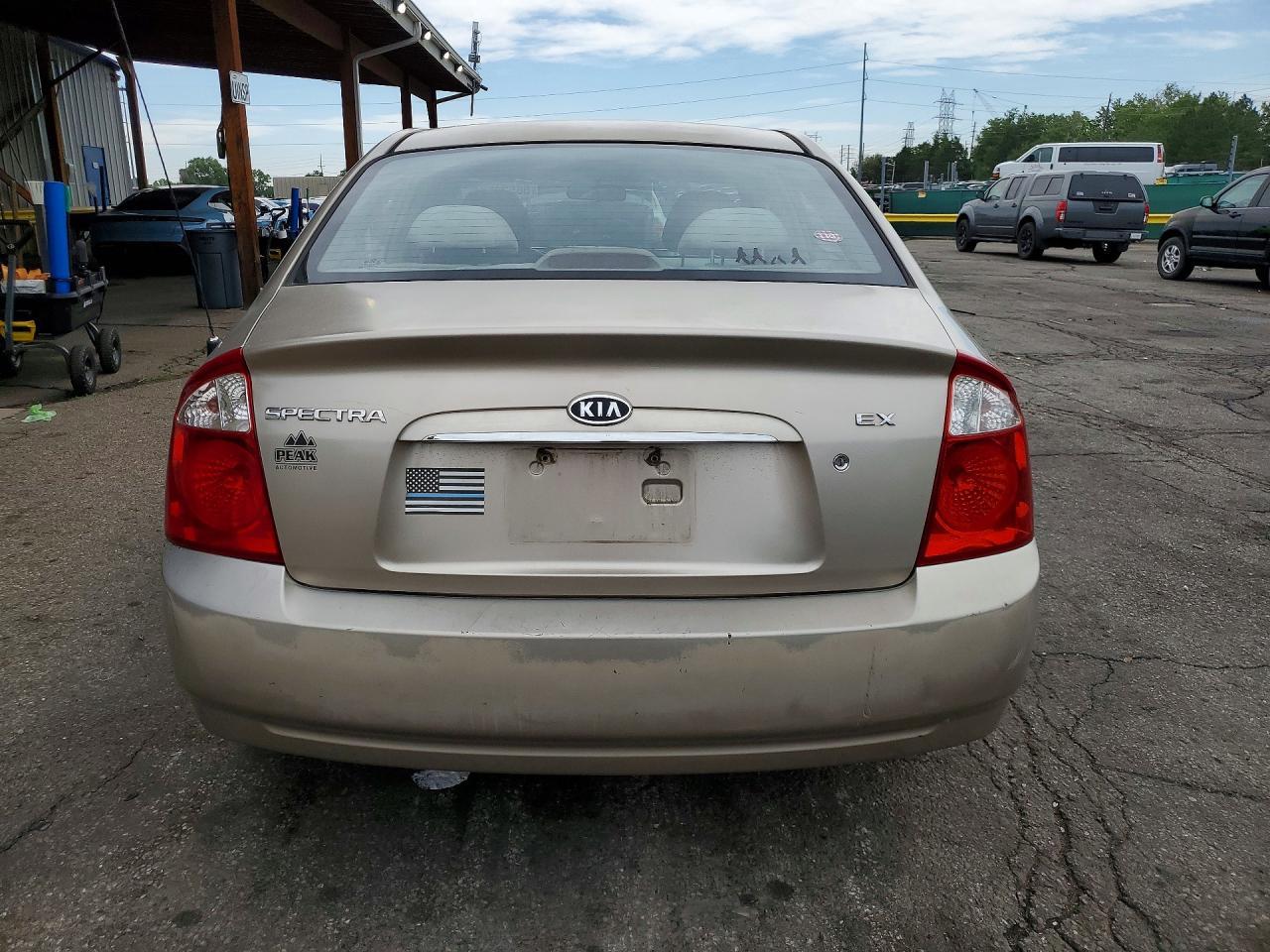 2004 Kia Spectra Lx - Фото 6