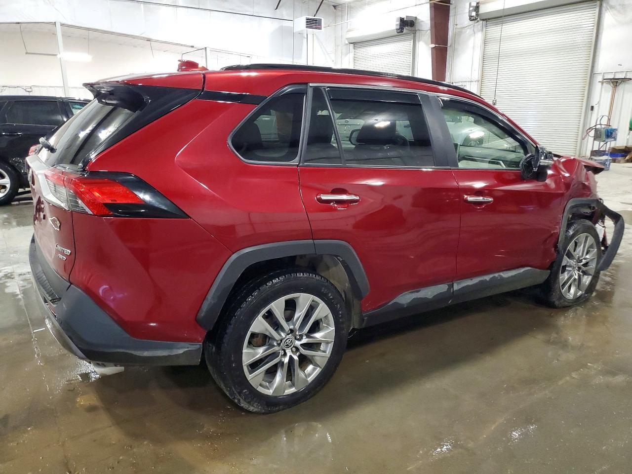 2020 Toyota Rav4 Limited - Фото 3