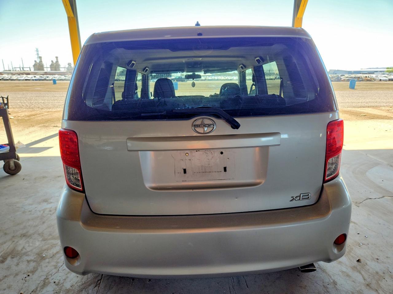 2012 Scion Xb Base - Фото 6