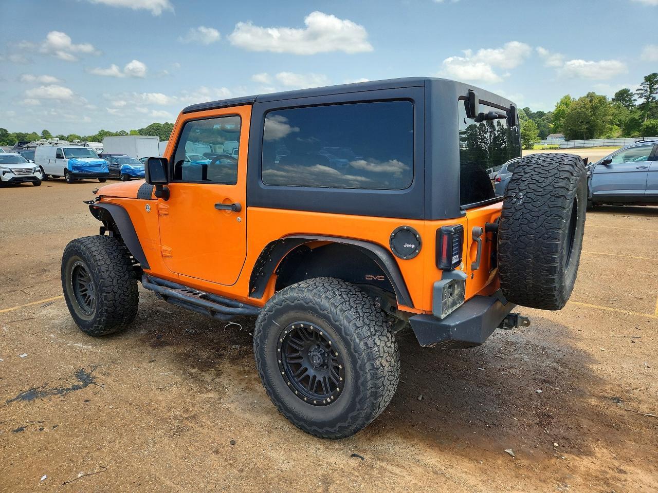 2012 Jeep Wrangler Sport - Фото 2