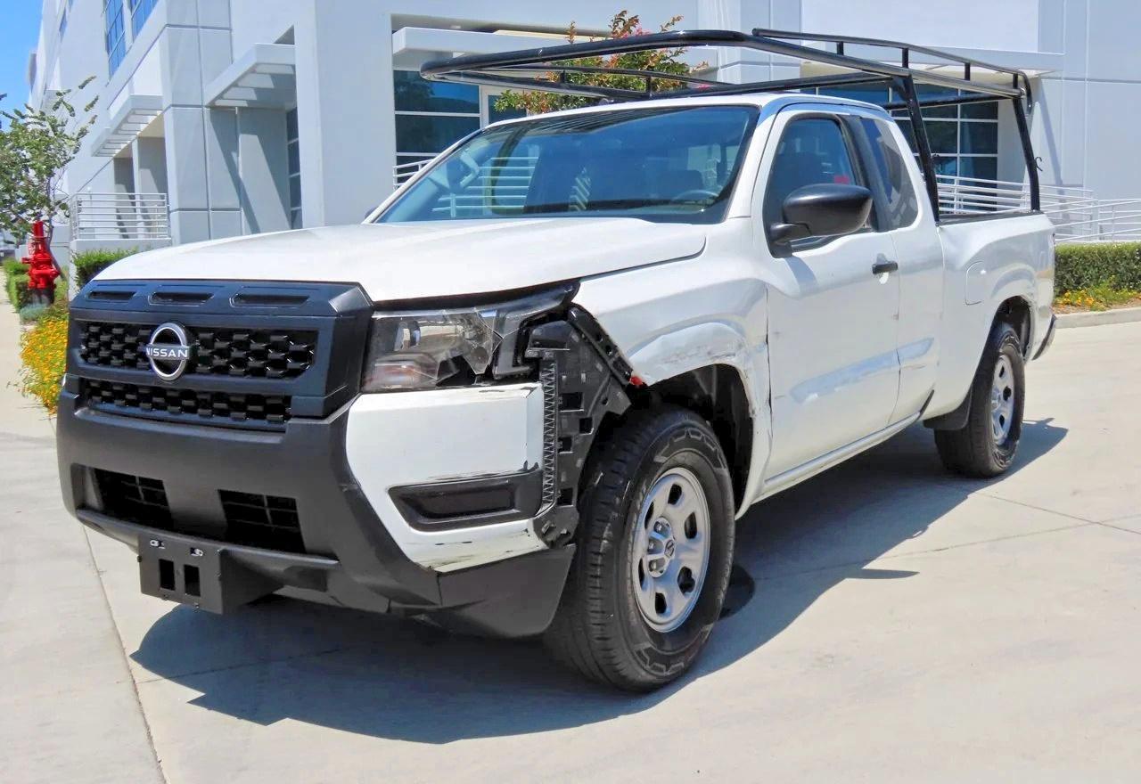 2025 Nissan Frontier S - Image 2