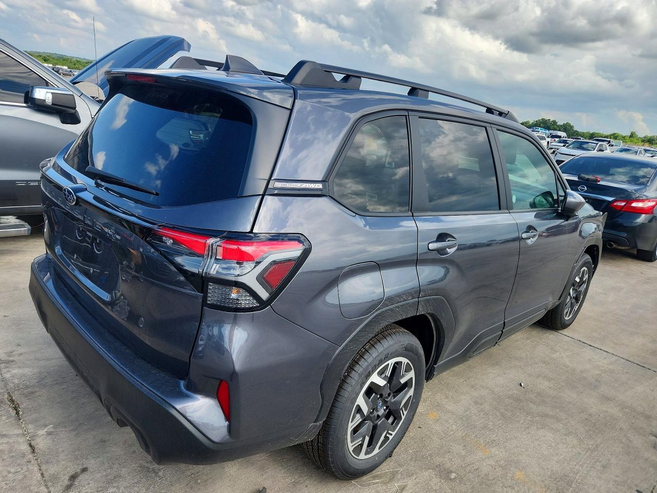 2026 Subaru Forester Premium - Фото 3