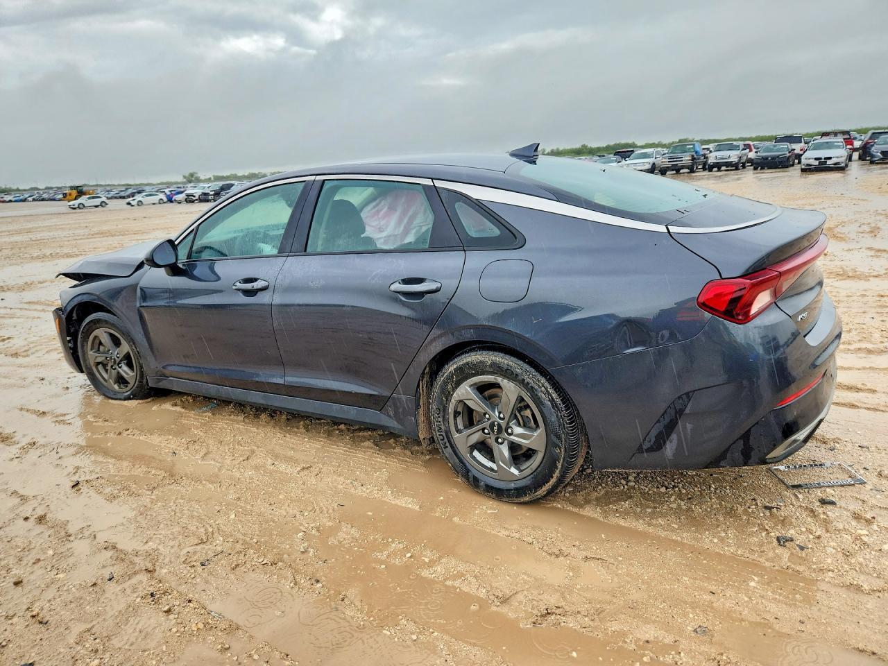 2022 Kia K5 Lxs - Image 2