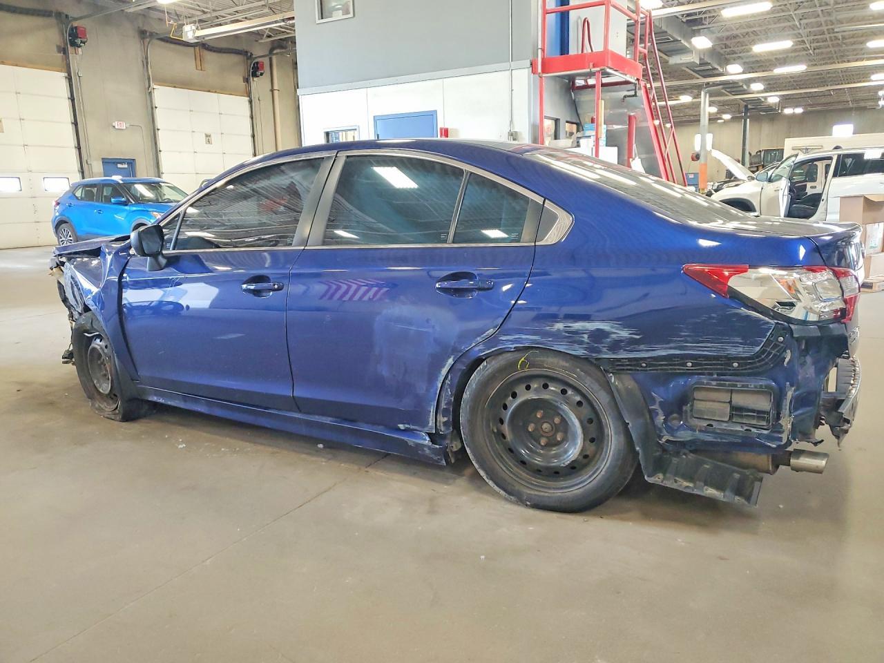 2015 Subaru Legacy 2.5I - Фото 2