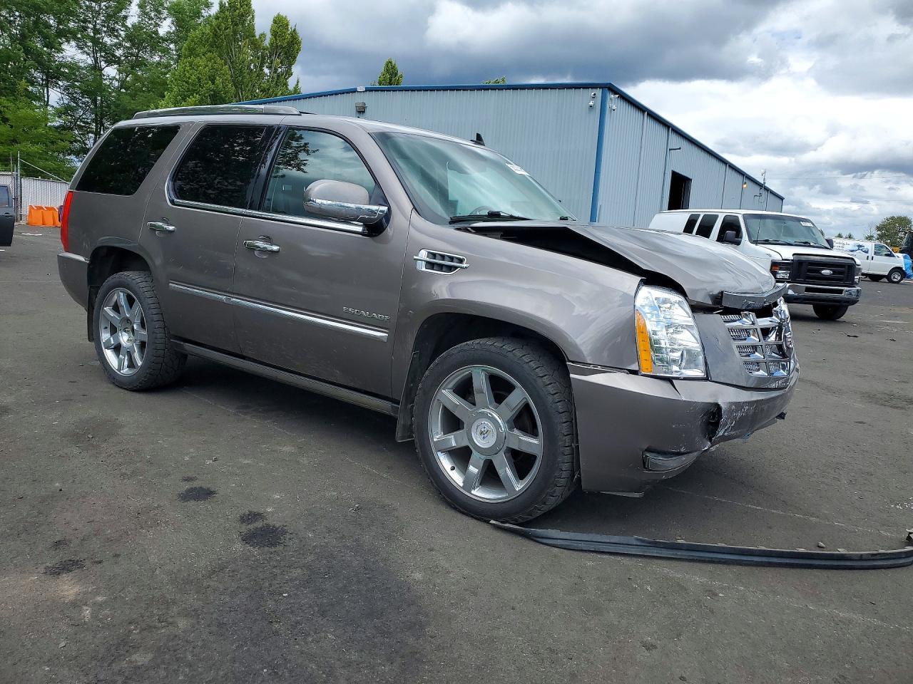 2011 Cadillac Escalade Premium - Фото 4