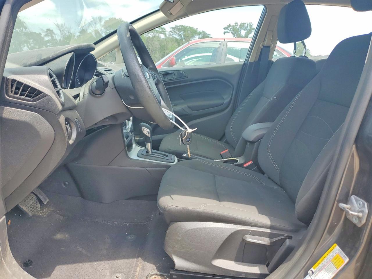 2017 Ford Fiesta Se - Фото 7