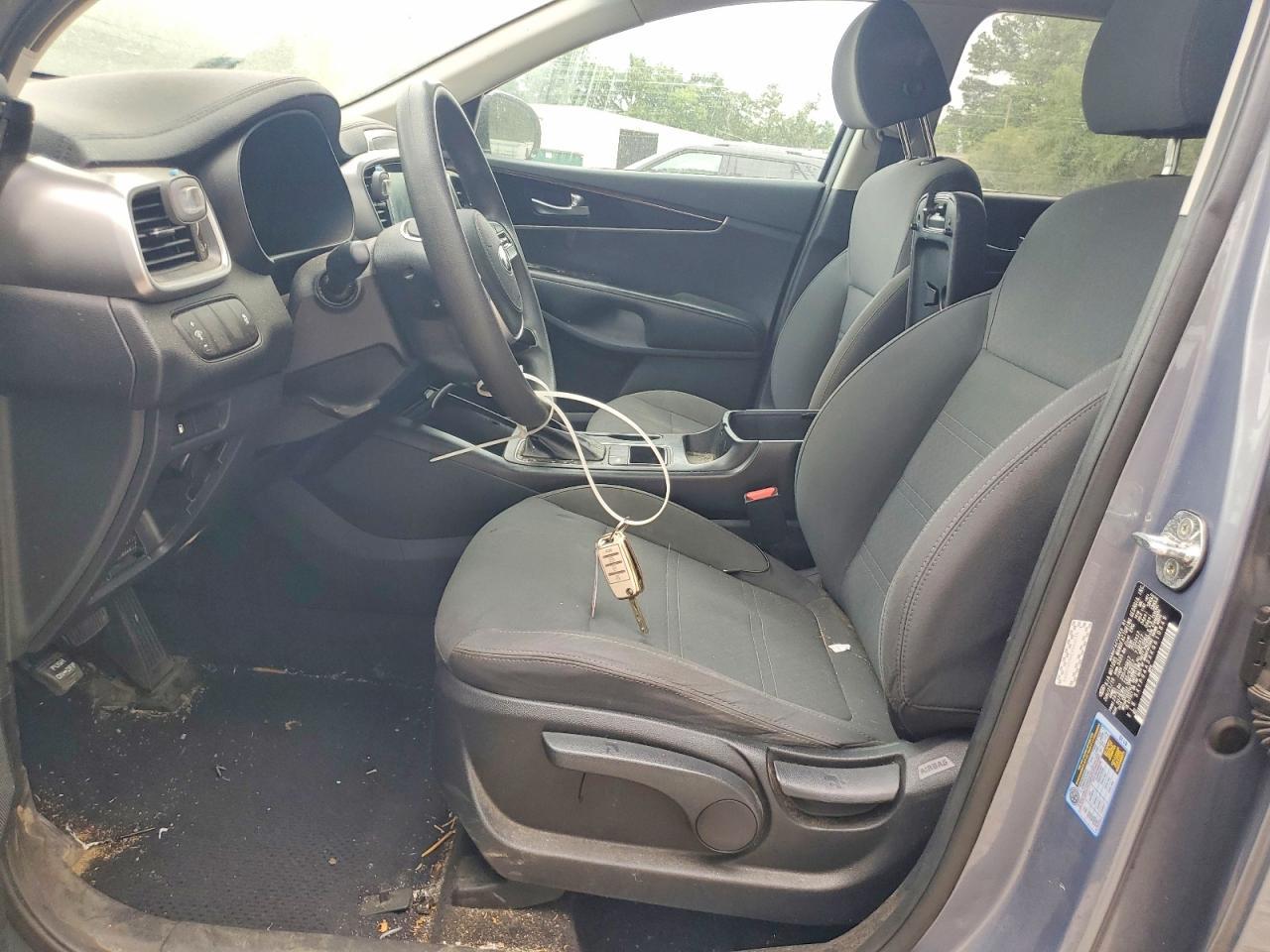 2019 Kia Sorento L - Image 7