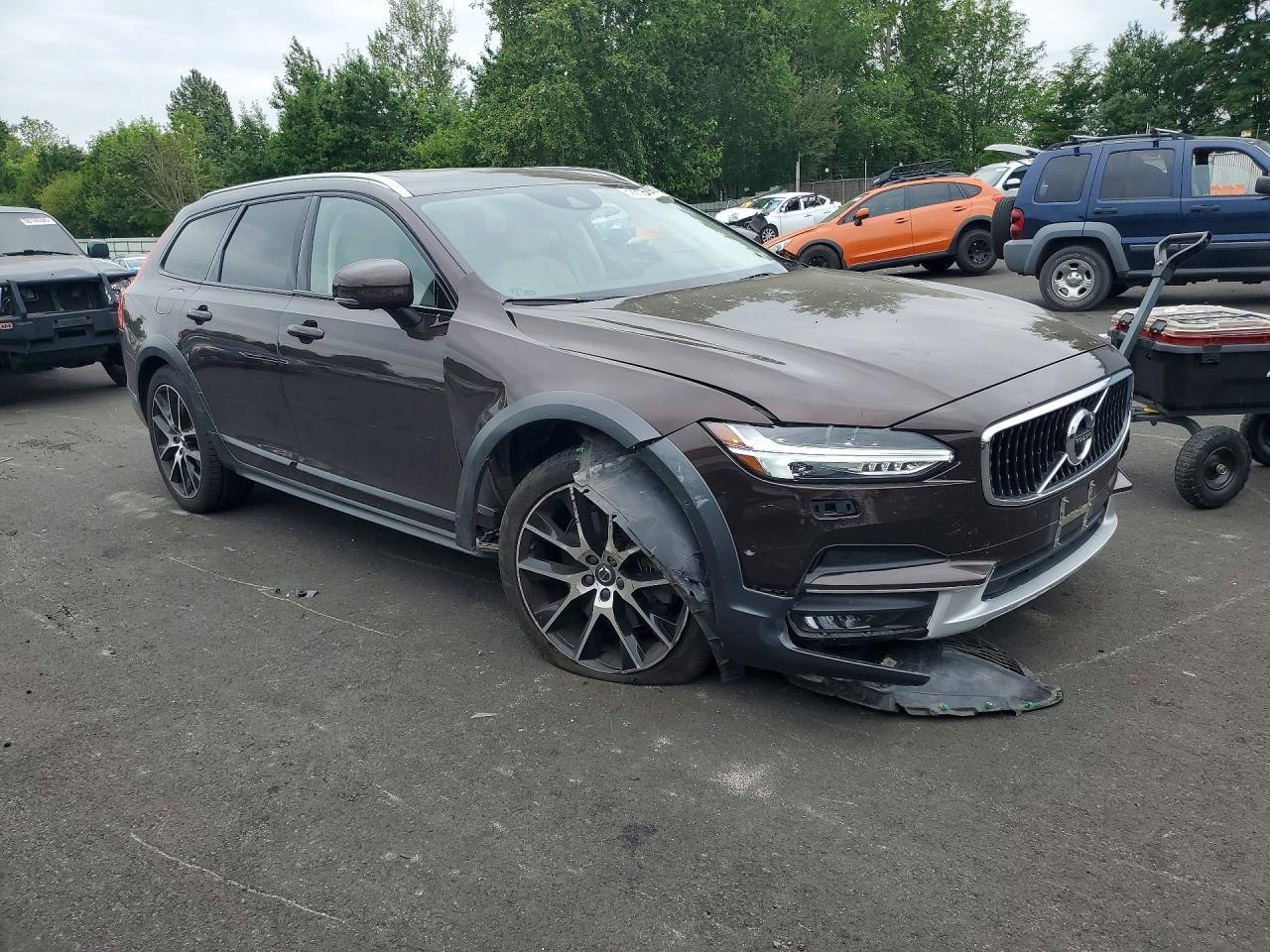 2018 Volvo V90 Cross Country T6 Inscription - Image 4