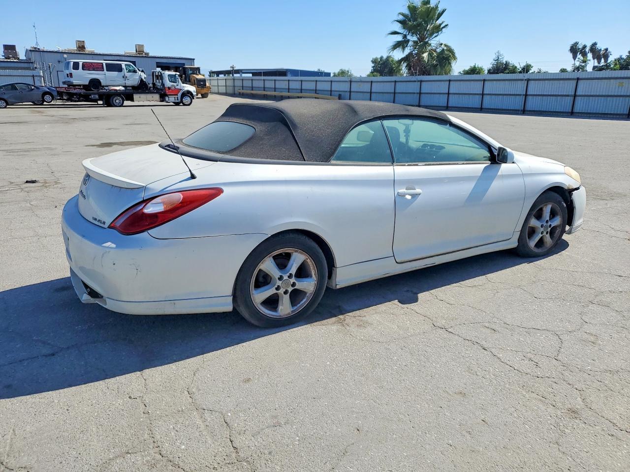 2005 Toyota Camry Solara Sport - Фото 3