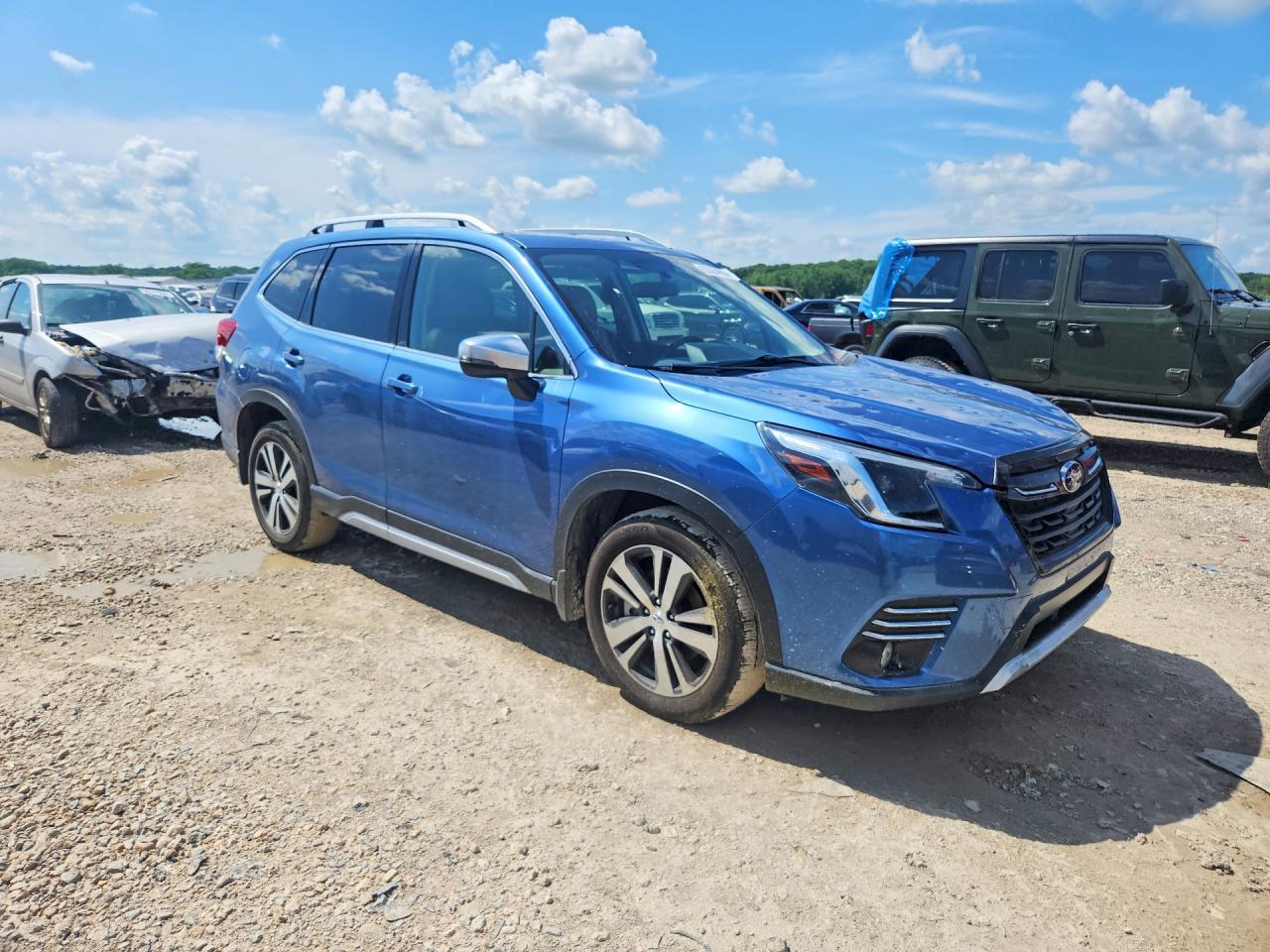 2022 Subaru Forester Touring - Image 4