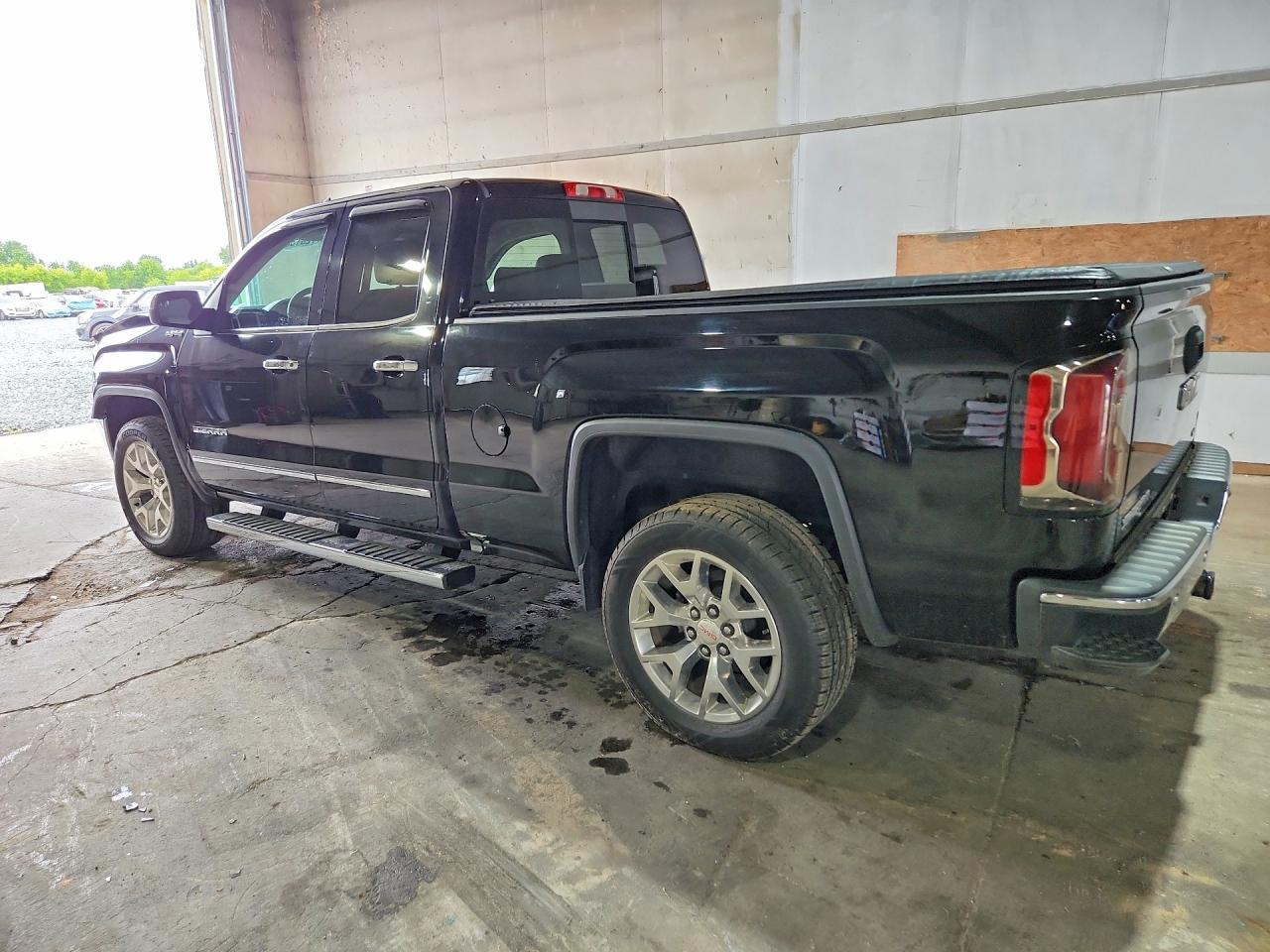 2016 GMC Sierra K1500 Slt - Image 2